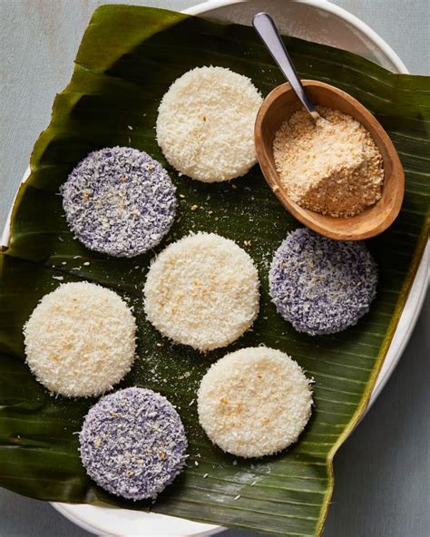 Palitaw Recipe (Filipino Rice Cakes with Coconut) .